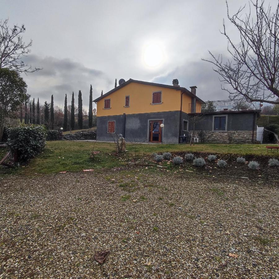 Agriturismo La Casina Caprese Michelangelo Екстер'єр фото