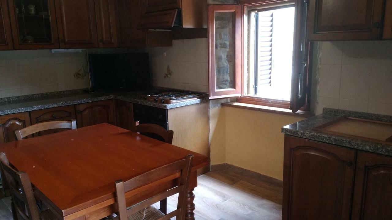 Agriturismo La Casina Caprese Michelangelo Екстер'єр фото